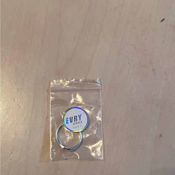 EVRY JEWELS f*ck off silver ring size 7 NWT - Picture 3 of 3